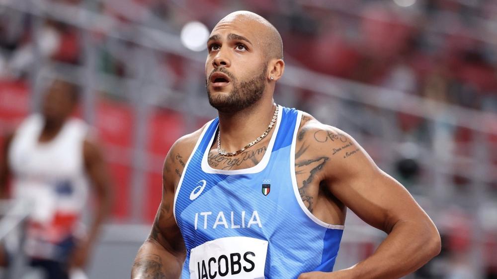 الإيطالي "لامونت مارسيل جاكوبس" يُتوج بالميدالية الذهبية في سباق 100 متر ويتحوّل إلى "أسرع رجل بالعالم"