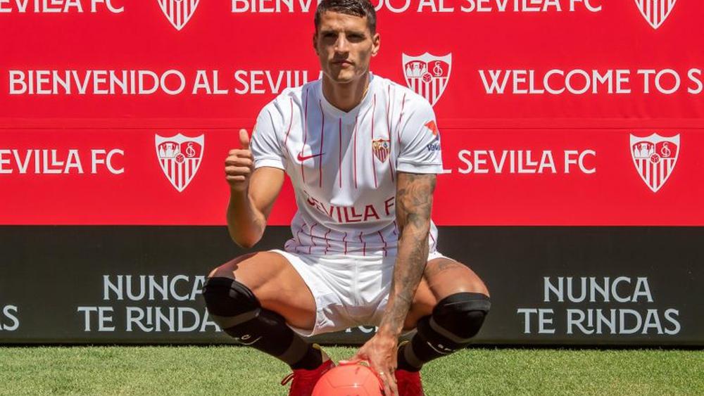 لاميلا: "الانضمام لإشبيلية تحد جديد لي وهدفنا المنافسة على كل الألقاب"