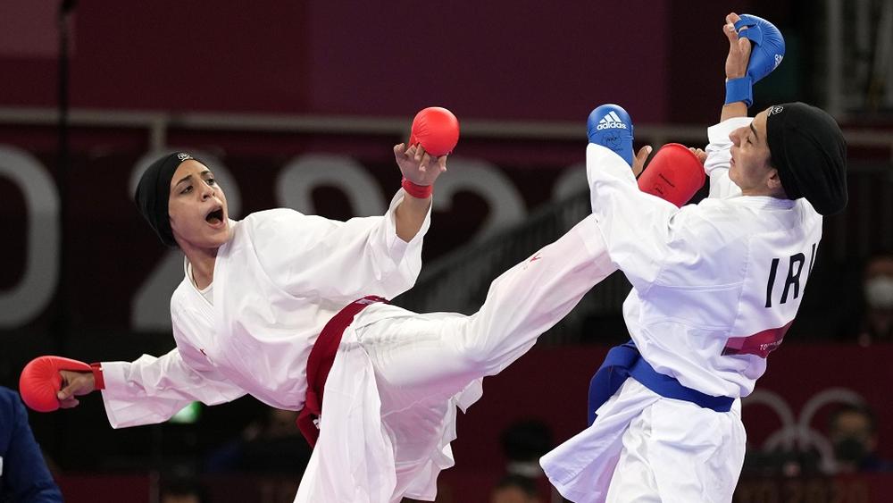 بطلة الكاراتيه "فريال أشرف" تحصد أول ميدالية ذهبية لمصر في أولمبياد "طوكيو 2020"