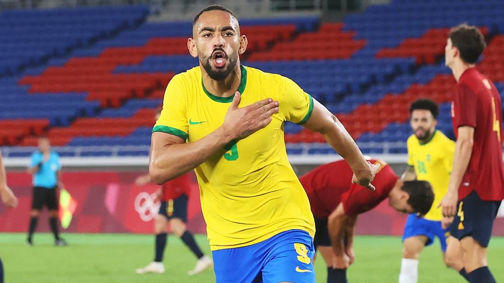 البرازيل تهزم إسبانيا وتحافظ على "ذهبية" كرة القدم للأولمبياد الثانية على التوالي