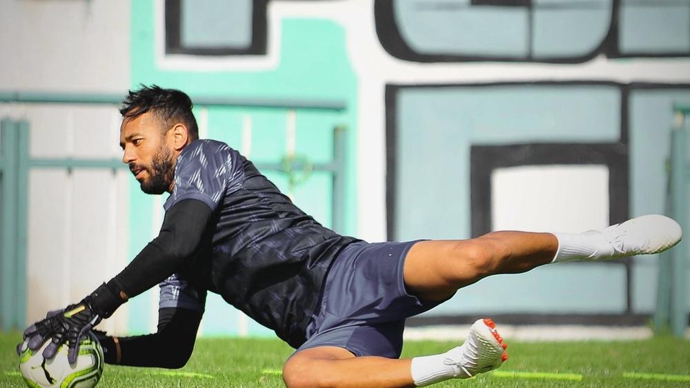 الزنيتي ينضم لتداريب الرجاء غدا الإثنين ويوقع عقده الجديد الثلاثاء