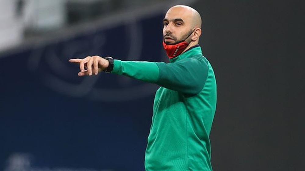 الركراكي لجماهير الوداد: "شكرا لاستقبالكم لي ضمن عائلة الفريق.. نتمنى أن نجعلكم سعداء ونتوج معا بالعديد من الألقاب"