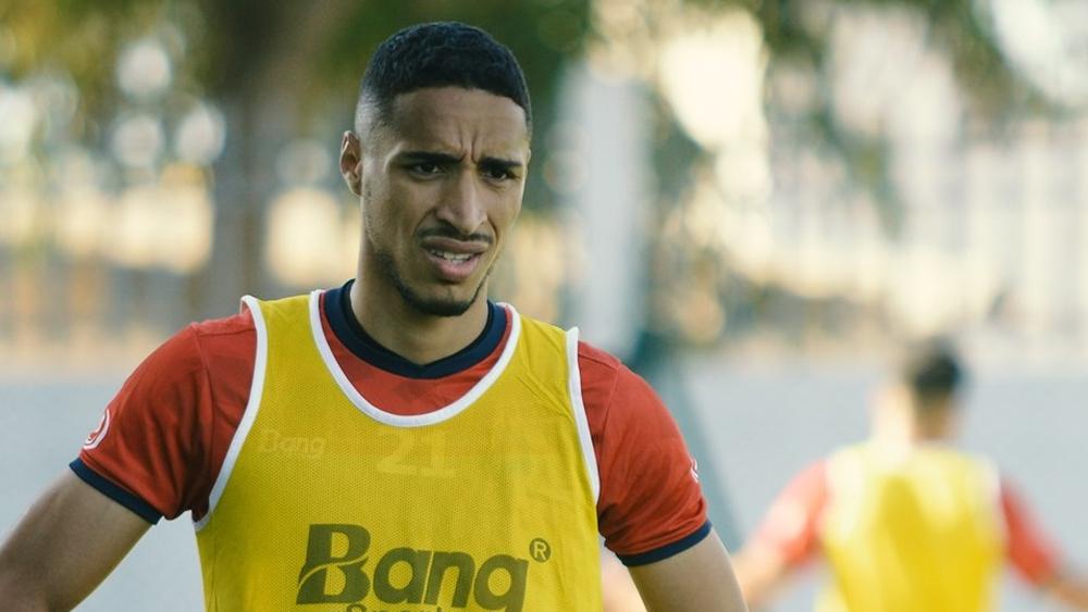 الكعداوي يوقع في كشوفات الدفاع الحسني الجديدي لموسمين قادمين