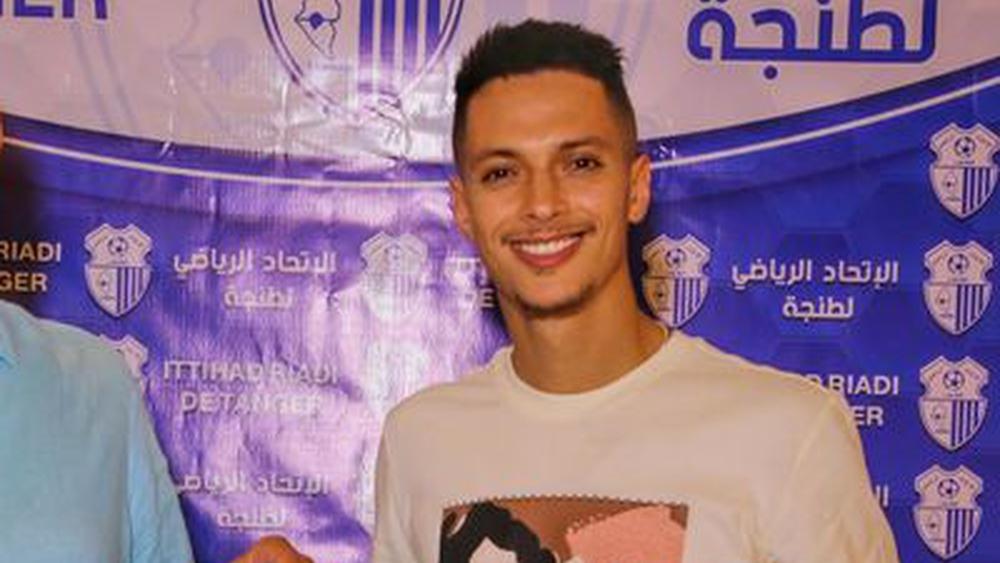 اتحاد طنجة يُجدّد عقد قائده مهدي خلاطي لموسميْن قادميْن