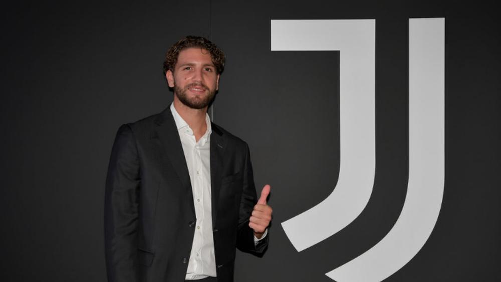 رسميًا / يوفنتوس يحصل على توقيع مانويل لوكاتيلي