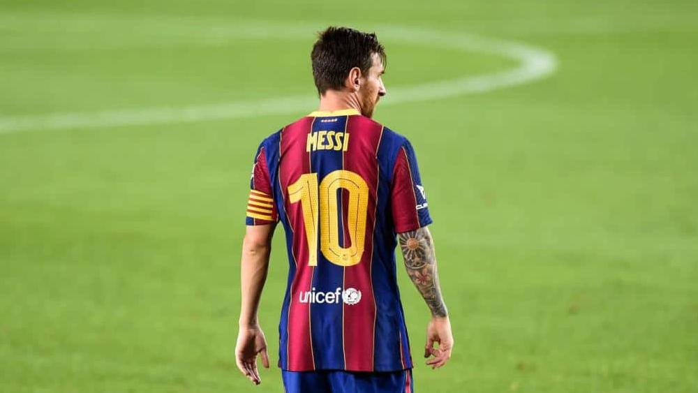 برشلونة يقرر حجب الرقم "10" وعدم منحه لأي لاعب هذا الموسم