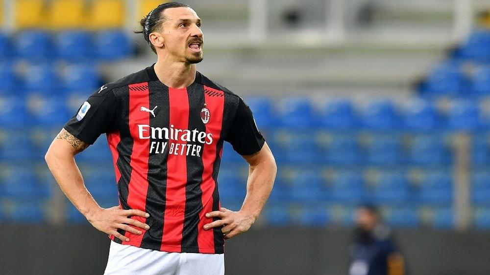 إبراهيموفيتش يعلق بـ"شكل طريف" على ارتداء ميسي للقميص رقم 30 رفقة سان جيرمان: "هكذا أثبت أنه أفضل 3 مرات من نيمار"