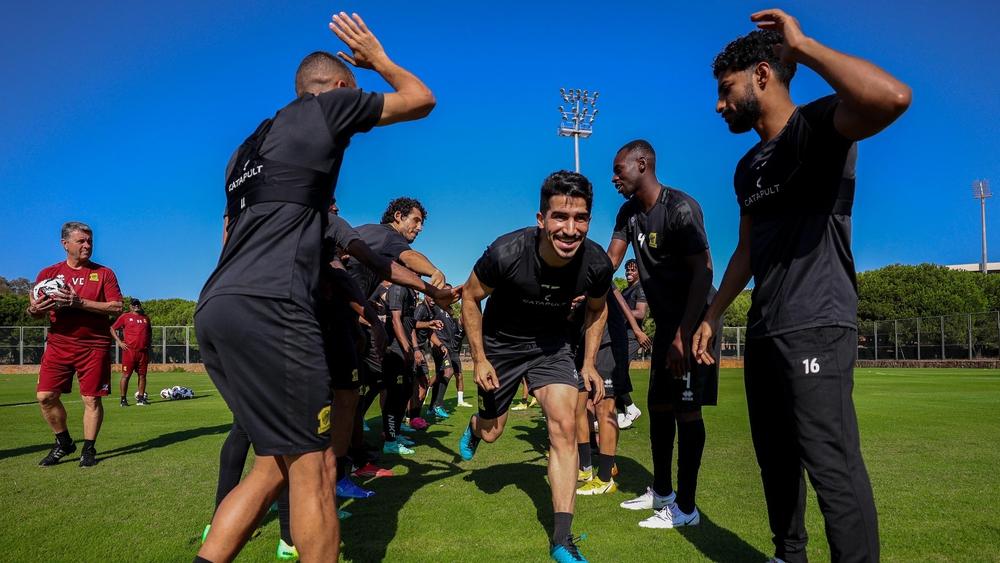 بحصوله على شهادة "الكفاءة المالية".. اتحاد جدة يتأكد من "قانونية" مشاركة لاعبيه الجدد في "النهائي العربي" أمام الرجاء الرياضي