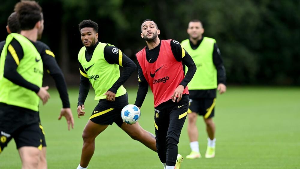 بعد مشاركته كاحتياطي أمام أرسنال.. زياش يواصل تمارين تقوية اللياقة البدنية استعدادا لانتزاع الرسمية في مواجهة ليفربول