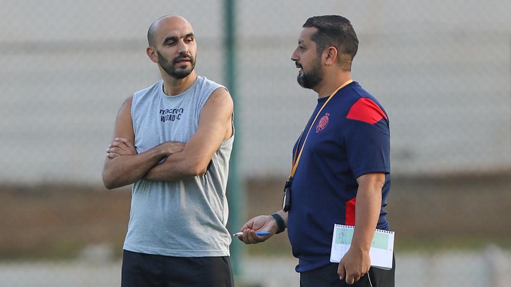 الركراكي يشدد على الانضباط داخل معسكر الوداد بالسعيدية والرفع من معنويات اللاعبين استعدادا للموسم القادم