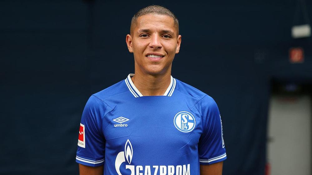 حارث يودع مكونات شالكه: "جئت كأجنبي شاب وأصبحت الآن أباً لقَّن طفليْه قِيماً اكتسبتها هنا"