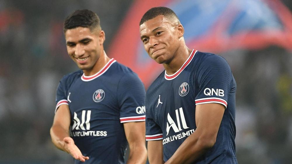 حكيمي يقدم "أسيست" جديد ويمنح مبابي كرة الهدف الثاني ضد رانس