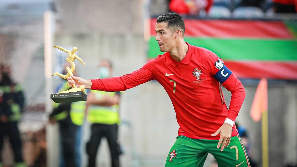 كريستيانو (36 سنة) بعد دخوله التاريخ: "دعونا نواصل الالتقاء داخل الملعب في السنوات المقبلة.. لم أغلق العد بعد"