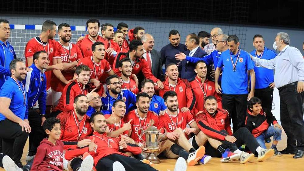 الأهلي يتفوق على وداد سمارة ويتوج بلقب كأس الكؤوس الأفريقية لكرة اليد