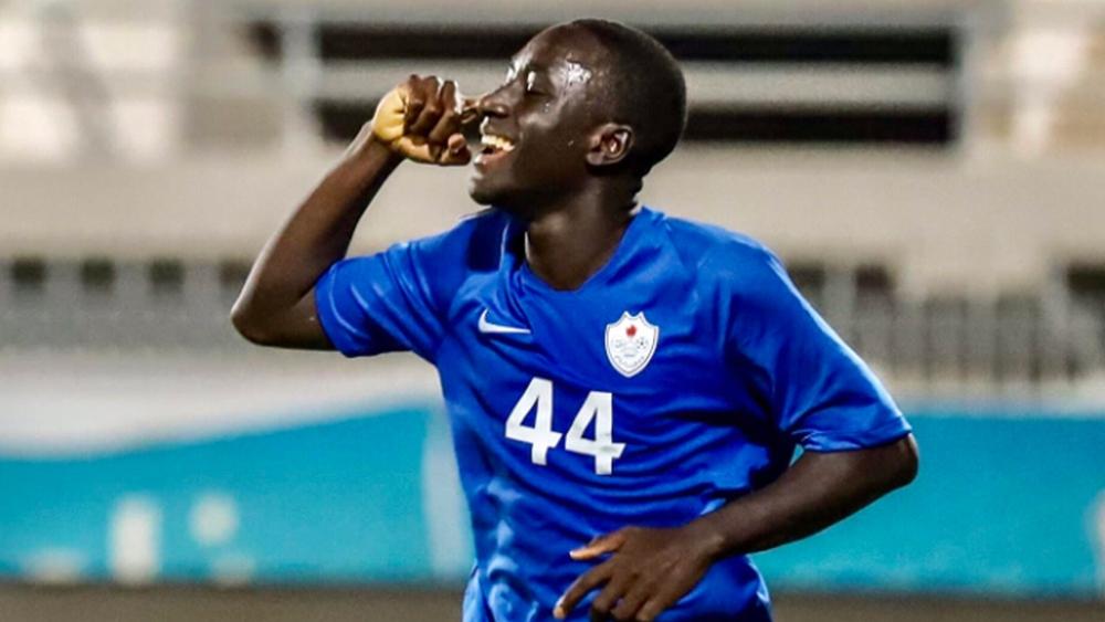 حسنية أكادير يعزز خط هجومه بتعاقده مع السنغالي "براهيم غايي" والبينيني "إيدو فريد جونيور"