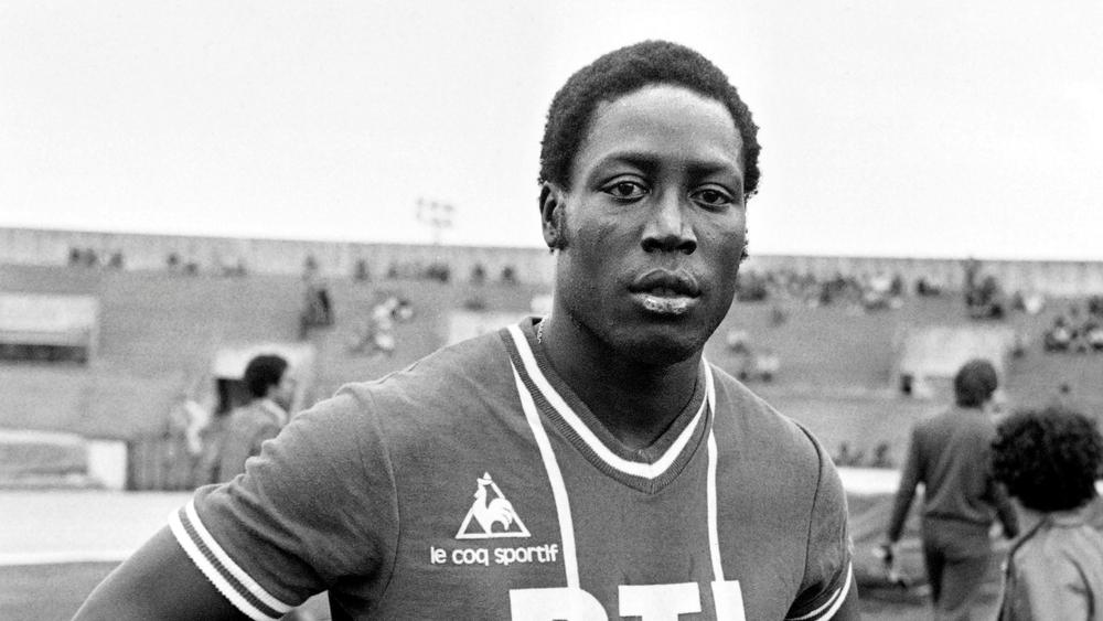 وفاة اللاعب الفرنسي السابق جان بيير أدامز بعد دخوله في غيبوبة منذ 1982 إثر "خطأ طبي"!