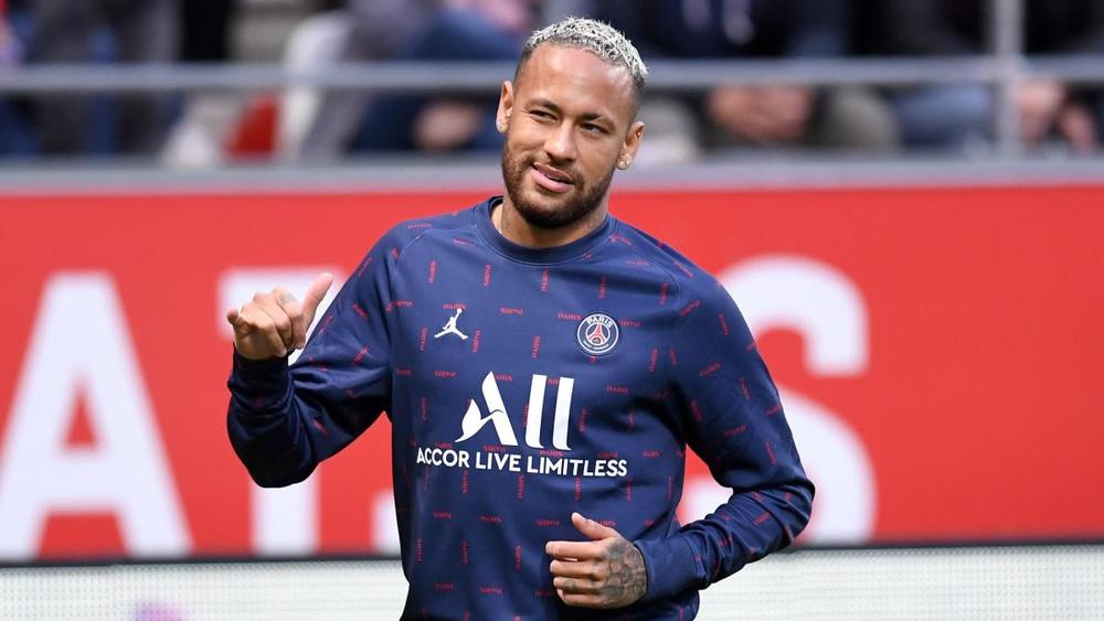 لابورتا حاول انتداب نيمار وباريس سان جيرمان "أوقف" محاولات برشلونة بوضع 20 مليون يورو في حساب والد اللاعب!