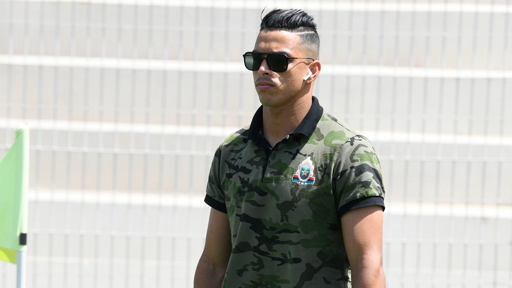 لكرد لـ"البطولة": "تجديد عقدي مع الجيش الملكي يعكس علاقة الثقة مع مكوناته وطموحي كبير مع الفريق لتحقيق نتائج تتطابق مع قيمته"