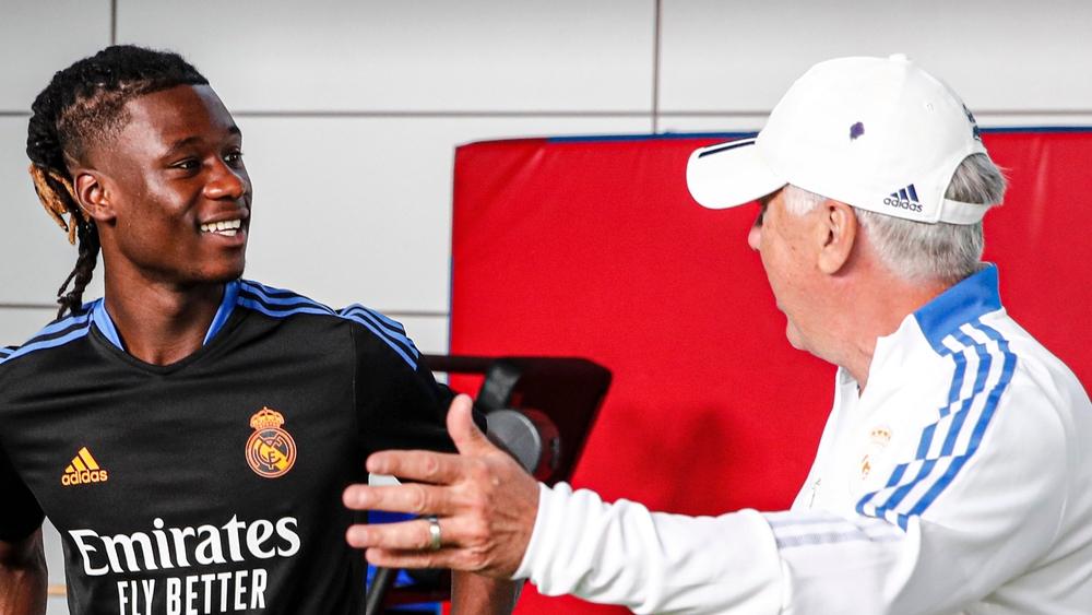 إدواردو كامافينجا: “أشعر أنني جاهز للمشاركة في مباراة سيلتا فيجو”