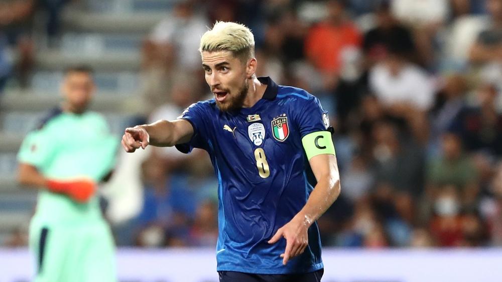 جورجينيو أول قائد "غير مزداد بإيطاليا" يحمل شارة قيادة منتخب "الأتزوري" منذ 1960!