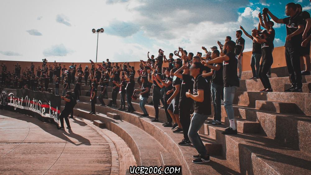 فصيل "كريزي بويز" ينتقد رئيس الكوكب المراكشي ويُحمّله مسؤولية عدم تأهيل لاعبي الفريق الجُدد