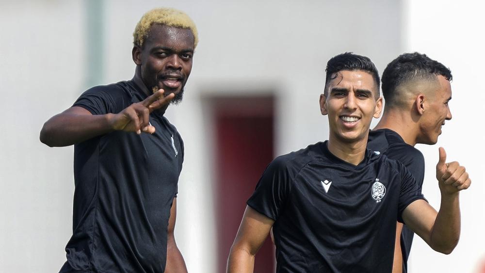 مبينزا يُدشن ظهوره الأول بقميص الوداد أمام سريع واد زم