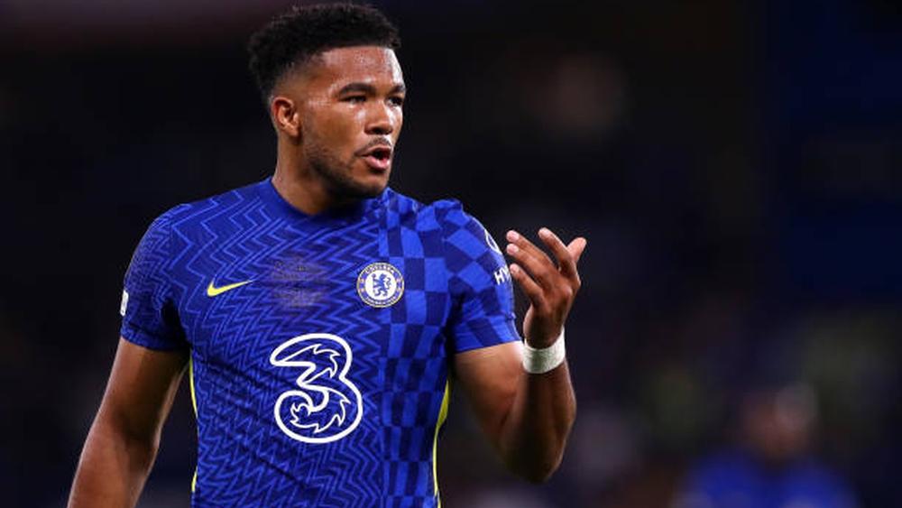 منزل لاعب تشيلسي "ريس جيمس" يتعرض للسطو.. السارقون استولوا على خزانة تضم ميداليات الفوز بدوري الأبطال والسوبر الأوروبي ووصافة "كأس أوروبا"