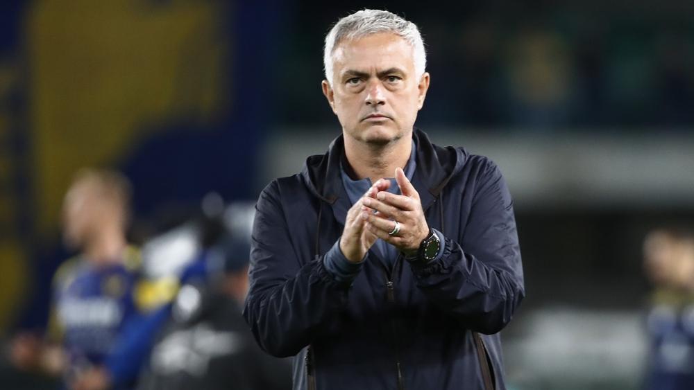 هيلاس فيرونا يُلحق بروما أول هزيمة تحت قيادة مورينيو