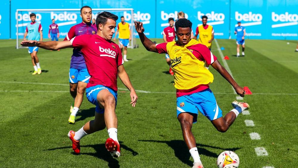 يتقدّمُها فاتي وألبا.. برشلونة يواجه غرناطة بغيابات عديدة ضمن "الليغا"