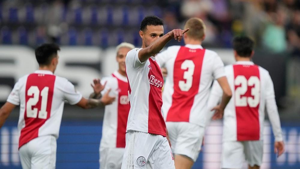 مزراوي يواصل "التألق".. المغربي يسجل هدفا جديدا ويقود أياكس للانتصار على "فورتانا سيتارد" بخماسية ومواصلة تصدر الدوري الهولندي