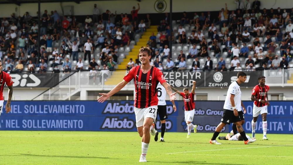 دانييل مالديني يُدخل عائلته التاريخ بعد التسجيل مع ميلان