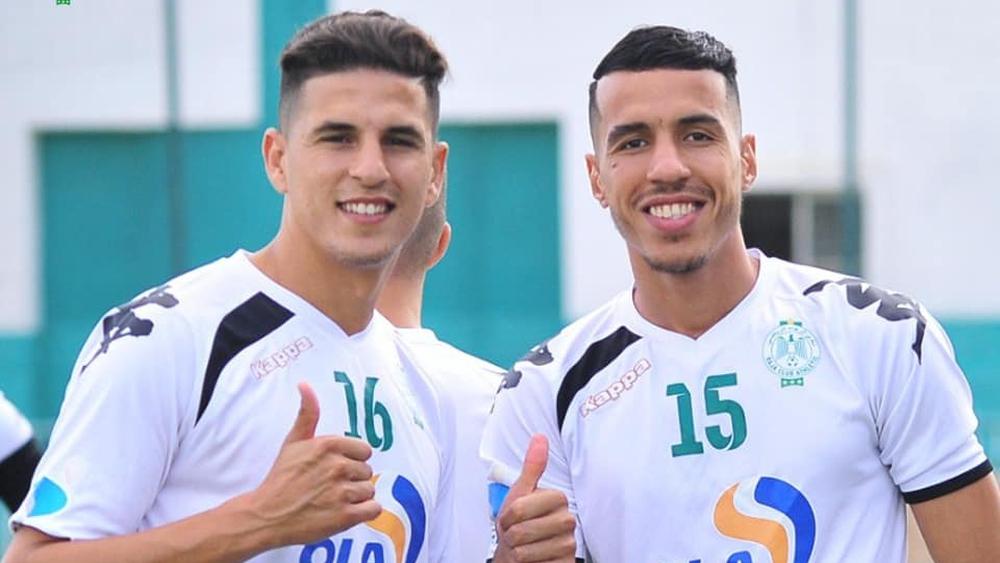 بعثة الرجاء تعود إلى البيضاء من طنجة بعد منتصف النهار وتخوض مباشرةً حصة تدريبية بمركب "الوازيس"