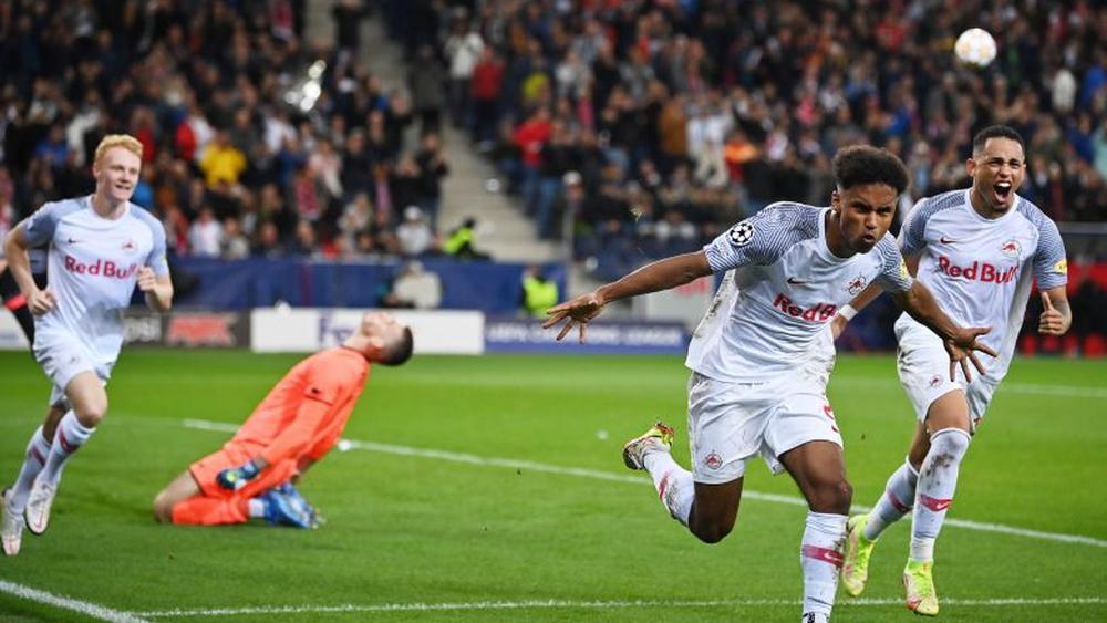 ريد بول سالزبورج يهزم ليل ويتصدر مجموعته