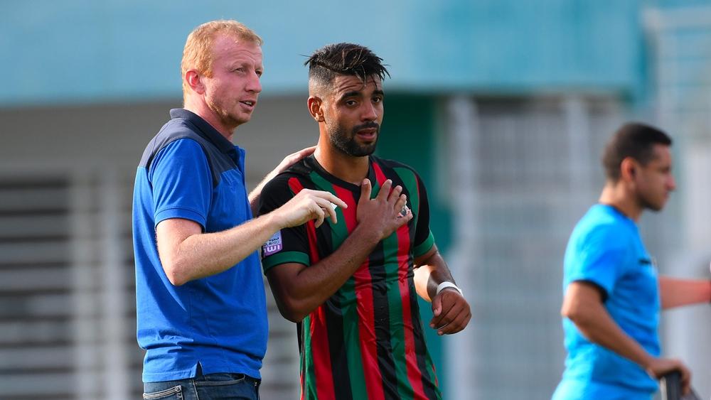 فاندنبروك يمنح لاعبي الجيش الملكي ثلاثة أيام راحة بعد مباراة الفتح