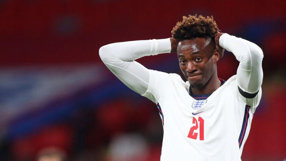 تامي أبراهام يعود إلى قائمة إنجلترا لأول مرة منذ عام