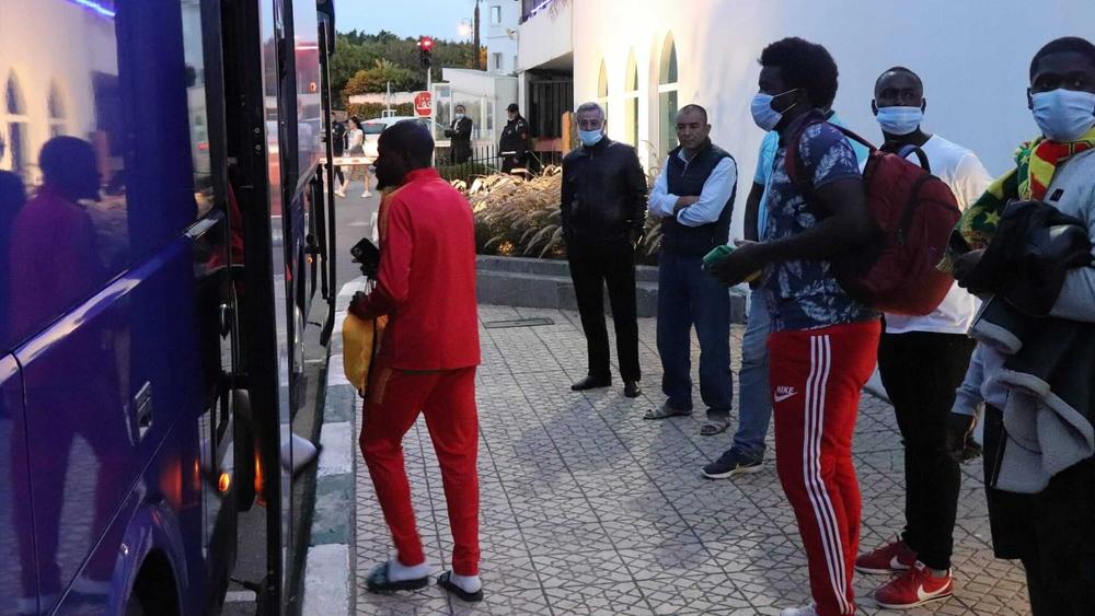 منتخب غينيا بيساو يحل بالدار البيضاء قادما من الرباط تمهيدا لمواجهة "الأسود" في تصفيات "المونديال"