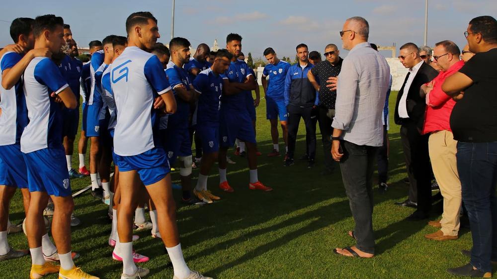 إشتداد أزمة اتحاد طنجة تهدد بإضراب مفتوح للاعبين و شخصيات في المدينة تبدي رغبتها بتولي رئاسة النادي