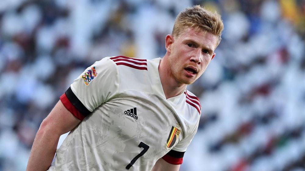 دي بروين: "يجب أن نكون واقعيين.. نحن بلجيكا فقط ولا نملك لاعبين بمستوى عالٍ"!