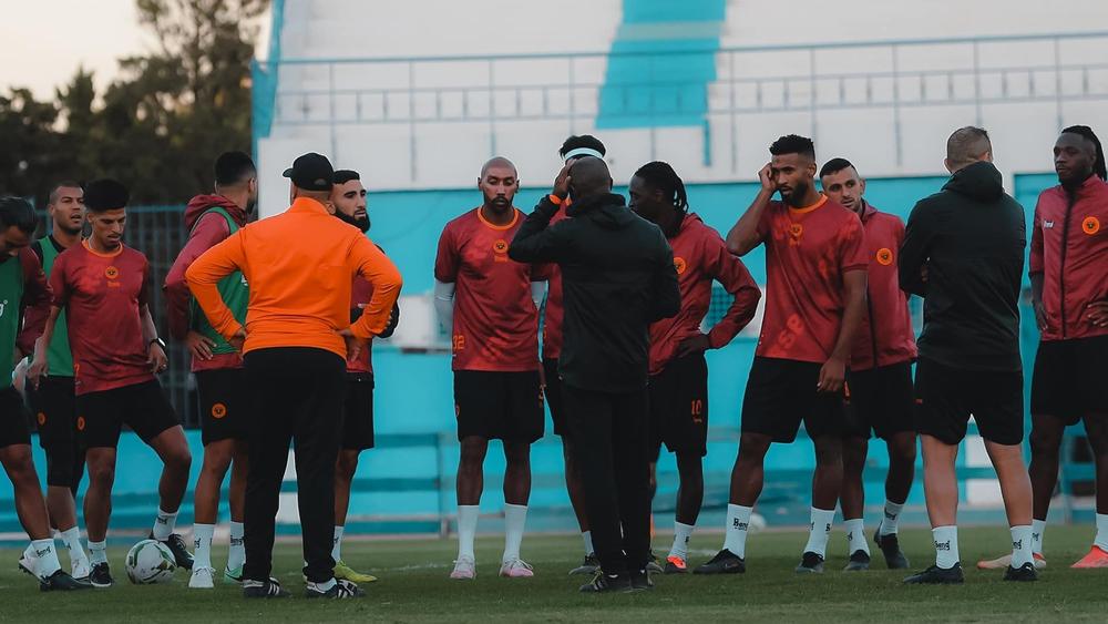 النمساوي لتعويض باعدي والفحلي مكان الغائب البحراوي.. التشكيل المُحتمل لنهضة بركان أمام اتحاد بن قردان