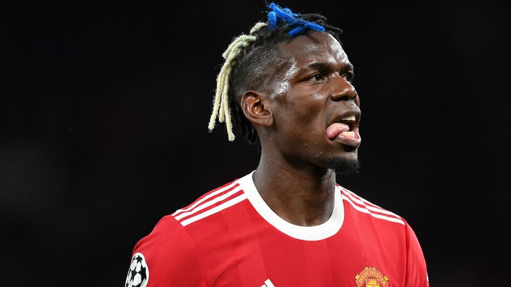 بول بوجبا يُلمح لإدارة مانشستر يونايتد بضرورة إقالة سولشاير