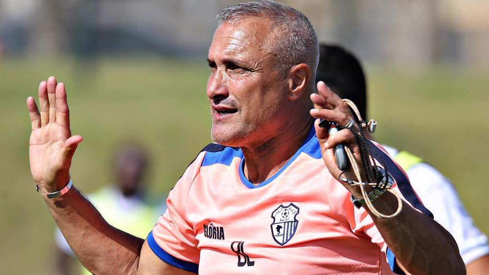 كازوني: "طرد حارسنا أثر علينا واستقبالنا هدفا تافها أغضبني كثيرا"