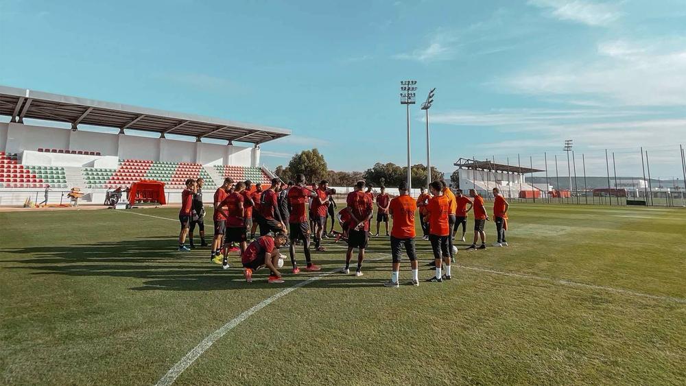 باعدي وأوبيلا يواصلان الغياب عن نهضة بركان في مباراة أولمبيك خريبكة