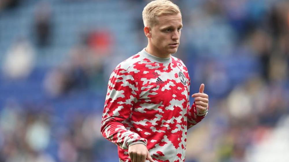 سولشاير: "أدرك مدى إحباط وحزن فان دي بيك رفقة مانشستر يونايتد"