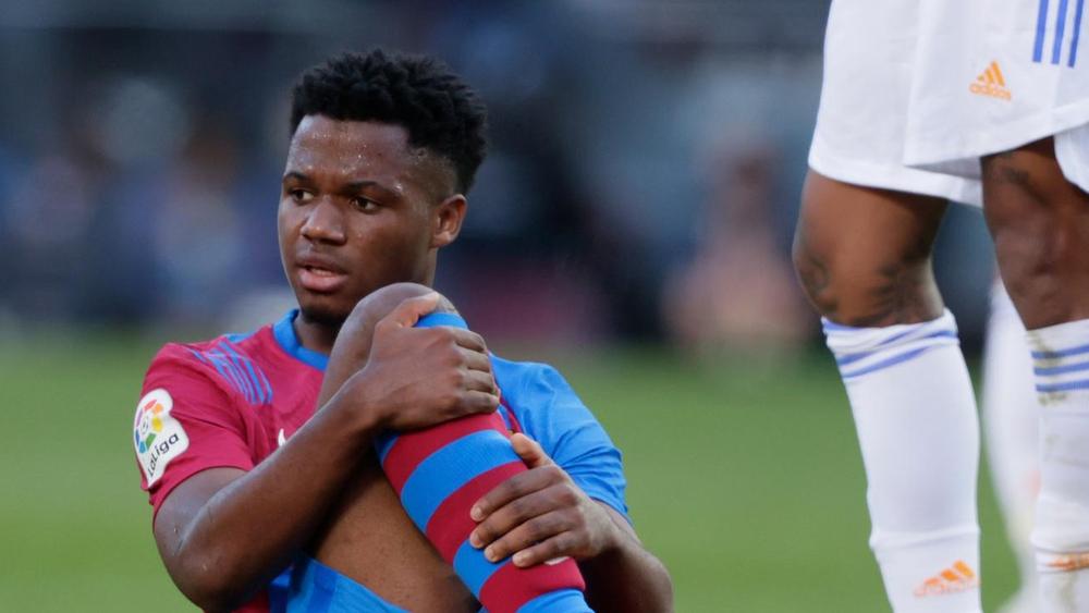 برشلونة يعلن إصابة أنسو فاتي "من جديد" وغيابه عن مباراة الليلة ضد رايو فايكانو