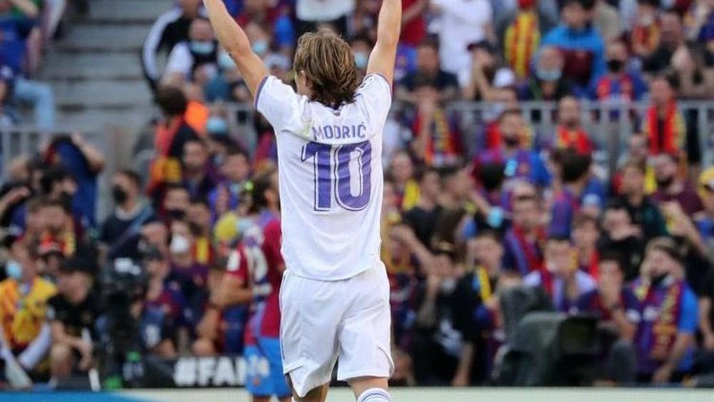 مودريتش "نجم" ريال مدريد يعد بتحقيق حلم امرأة عمرها "80 عاما"