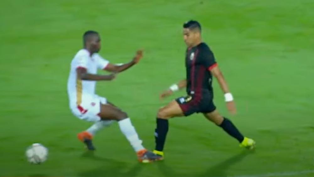 مديرية التحكيم: "عدم الإعلان عن ركلة جزاء لصالح الجيش أمام الوداد كان قرار صحيحا لأن اللاعب كان متسللا"