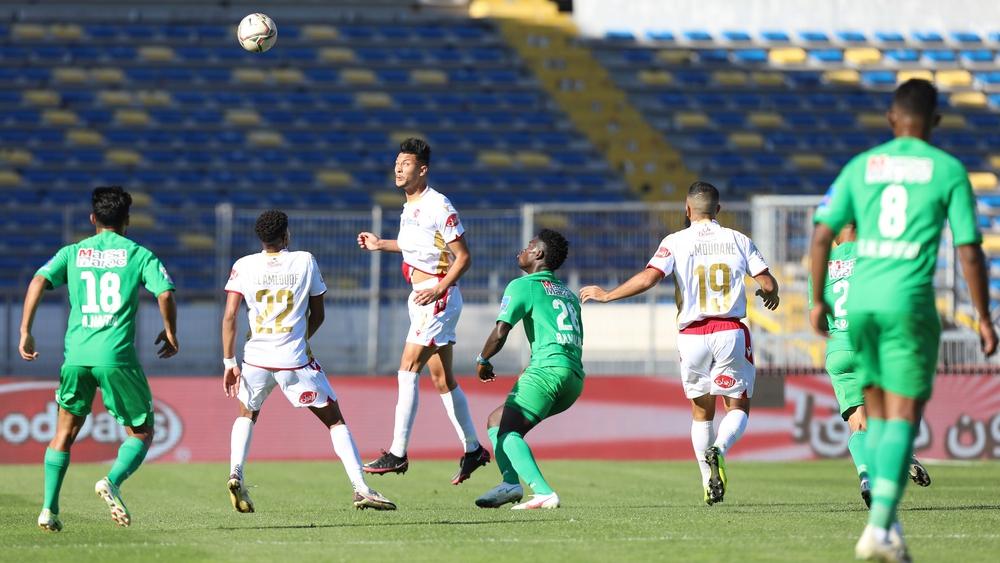 أرقام "الديربي البيضاوي" في الدوري قبل "موقعة السبت".. 35 انتصارا للرجاء مقابل 33 للوداد و62 تعادلا