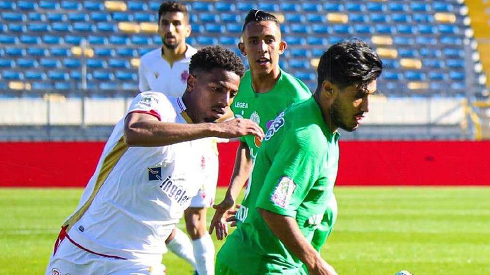 "الديربي البيضاوي" في البطولة منذ موسم 10-11 إلى الآن.. 7 انتصارات للوداد مقابل 4 للرجاء و11 تعادل وأكبر انتصار لصالح "النسور" بثلاثية نظيفة