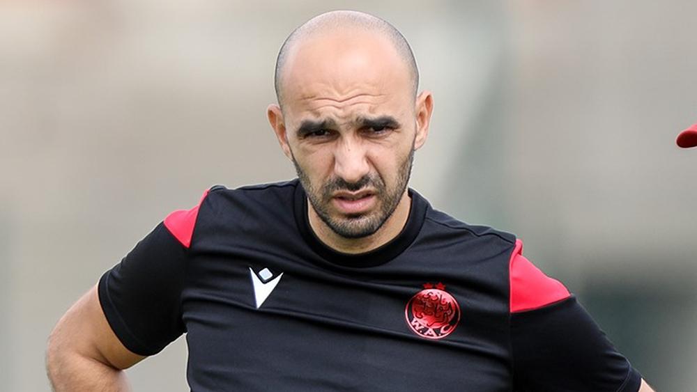 الركراكي "غاضبا": "بْلا مَنْهضر وإلّا غَنجبَد صدَاع ولِّي دارُوه لِينا لبارح حشُومَة"