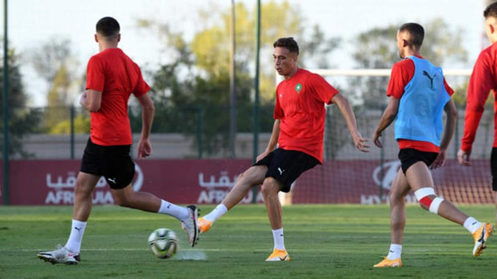 شاكلا: "كَنتمنى زياش وخليلوزيتش يْتصالْحُو وكُلنا باغِين غِير راية وَحدة هي المغرب"